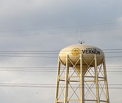 Vernon water tower.jpg