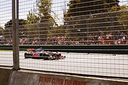Archivo:2013 Australian GP - McLaren FP