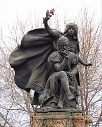 Archivo:2017 Santiago de Chile - Estatua de Alonso de Ercilla - Plaza Ercilla, avenida Blanco Encalada con Ejército