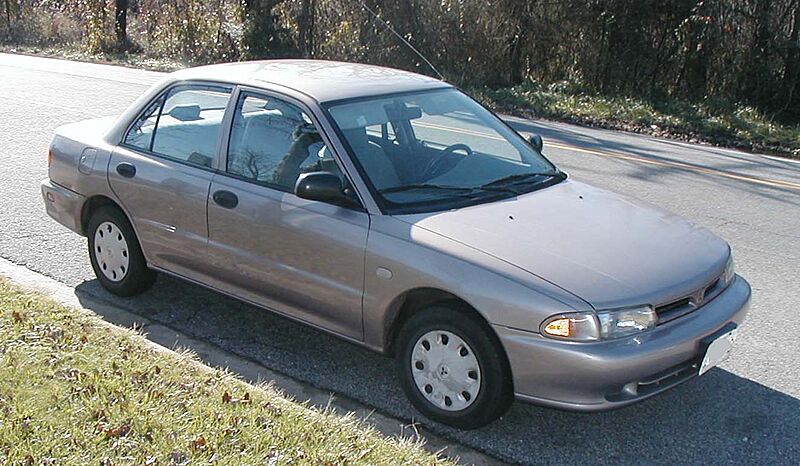 4th-Mitsubishi-Mirage-sedan