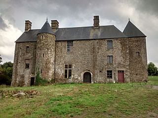 Bures-les-Monts - Château médiéval (2).jpg