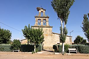 Archivo:Carrascal de Barregas, Iglesia, espadaña