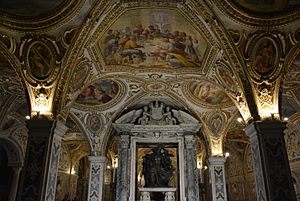 Archivo:Cattedrale di Salerno - Cripta 006