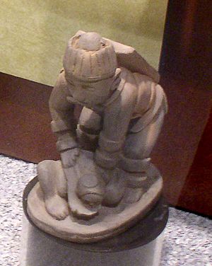 Archivo:Conquering Warrior effigy pipe reproduction Spiro HRoe 01