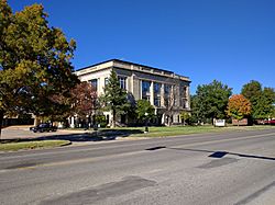 Garvin County Courthouse.jpg