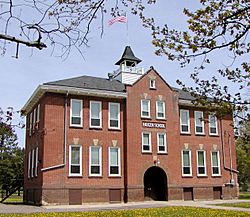 Haugen School, (Haugen, Wisconsin - 2008).jpg