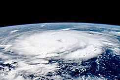 Archivo:Hurricane Beryl from the ISS