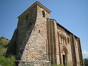 Archivo:Iglesia de San Miguel de Corullón. (2650153875)