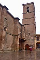 Iglesia parroquial de Arenzana de Abajo (La Rioja, España)
