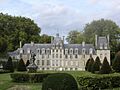 Lantheuil, Château de Manneville( façade sud) et son jardin à la Française