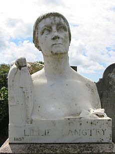 Archivo:Lillie Langtry grave St Saviour Jersey