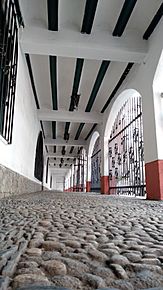 Archivo:Museo Costumbriste pasillo exterior