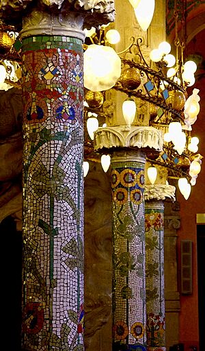 Archivo:PalauMusica ColumPis2 9220