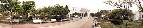 Archivo:Plaza Cienaga Panorama 2