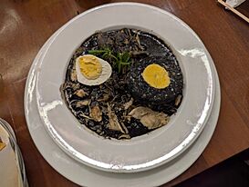 Relleno negro del Museo de la Gastronomía 01.jpg