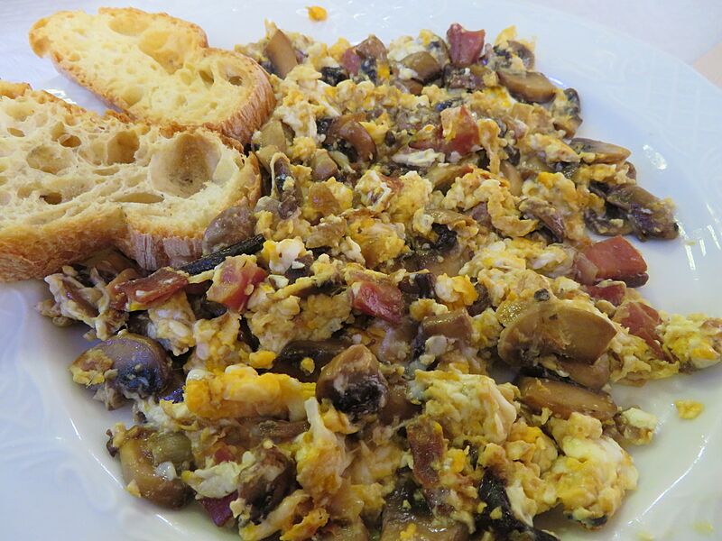 Revuelto de setas y jamón