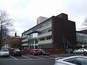Archivo:Teleperformance House (or 1 Duchess Place) - geograph.org.uk - 1607305