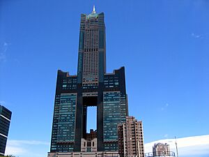 Archivo:Tuntex Sky Tower