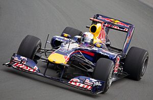 Archivo:Vettel Canadian GP 2010 (Cropped)