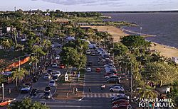 Archivo:Vista aérea hacia la Playa Arazaty