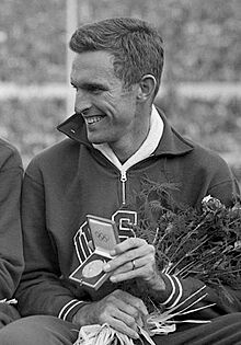 Walt Davis 1952.jpg