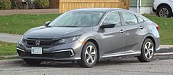 Archivo:2019 Honda Civic LX, Front Left, 11-03-2020