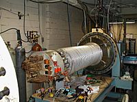 Archivo:2mv accelerator-MJC01