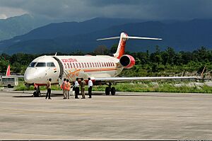 Archivo:Air India Regional Bombardier CRJ700 at Dehradun Jolly Grant Airport