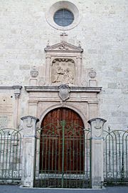 Archivo:Burgos - Convento de San José y Santa Ana 3