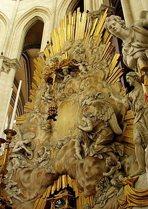 Archivo:Choeur Cathédrale d'Amiens 110608 04