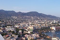 Archivo:Colonia Centro of Acapulco, Mexico