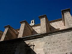 Contraforts de l'església arxiprestal de l'Assumpció d'Albaida