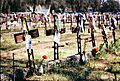 Detalle de cruces de fierro del Patio 29