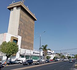 Archivo:Edificio La Torre (Celaya, Guanajuato)