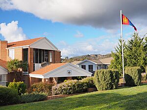 Archivo:Embassy of Mongolia to Australia June 2014