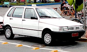 Archivo:Fiat Mille Taxi Itanhaém