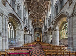 Archivo:Hereford Cathedral Nave, Herefordshire, UK - Diliff