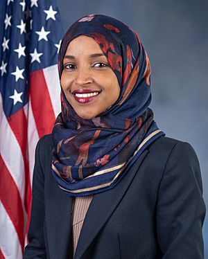 Archivo:Ilhan Omar, official portrait, 116th Congress (cropped) A