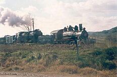Archivo:Locomotora de vapor