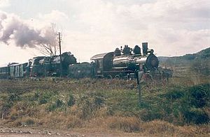 Archivo:Locomotora de vapor