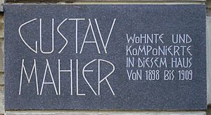 Archivo:Mahler-Auenbruggergasse-2