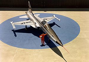 Archivo:Northrop F-5E (Tail No. 11417) 061006-F-1234S-067