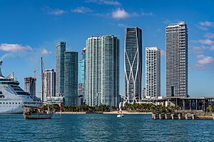 Archivo:Park West in Downtown Miami