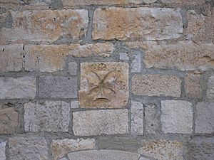 Archivo:Símbolo templario en la Torre dels Frares