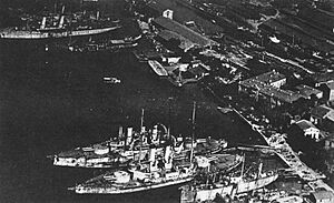 Archivo:Sevastopol1918e