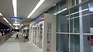 Archivo:Terminal C of LaGuardia Airport (23439339802)