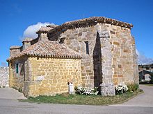 Archivo:Trashaedo - Iglesia de Santa Marina 1