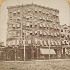 Archivo:Union Square Hotel, from Robert N. Dennis collection