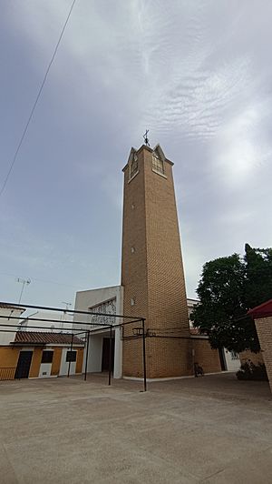 Archivo:Vegas de Almenara iglesia San Isidro Labrador