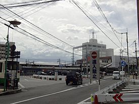 Archivo:Yamato Saidaiji station 3